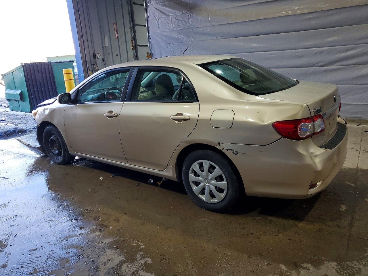 2011 TOYOTA COROLLA BASE photo 2