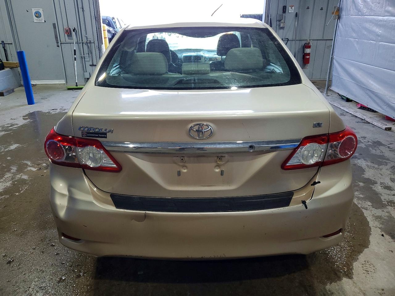 2011 TOYOTA COROLLA BASE photo 6