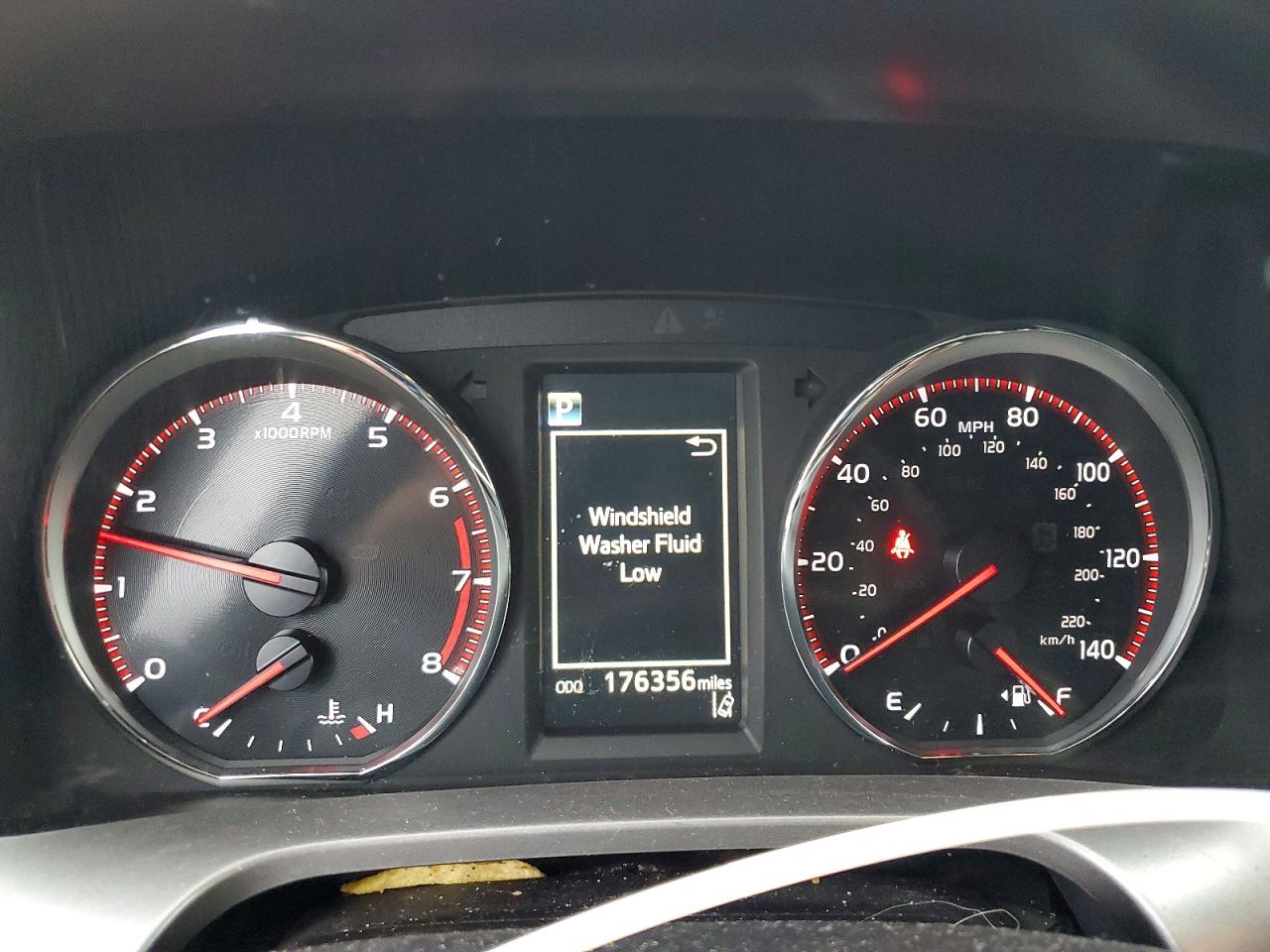 2018 TOYOTA RAV4 SE photo 9