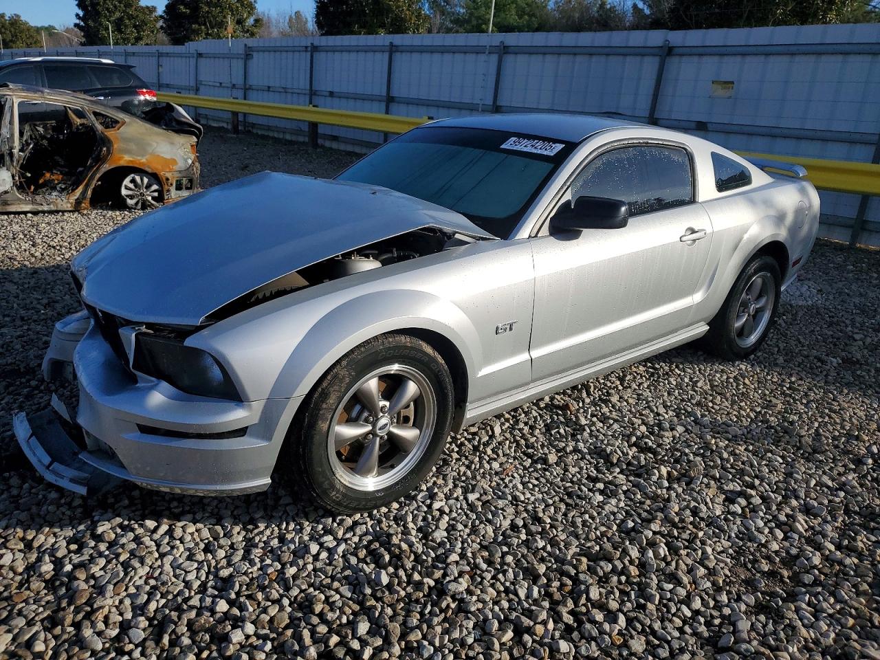 2005 FORD MUSTANG
