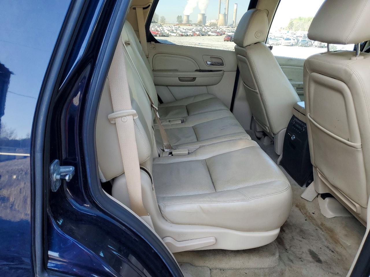 2008 CADILLAC ESCALADE LUXURY photo 10