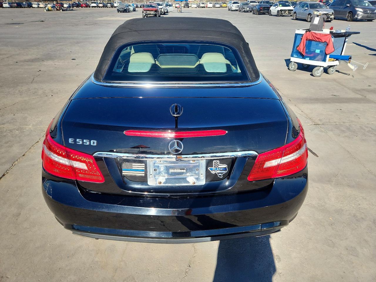 2011 MERCEDES-BENZ E 550 photo 21