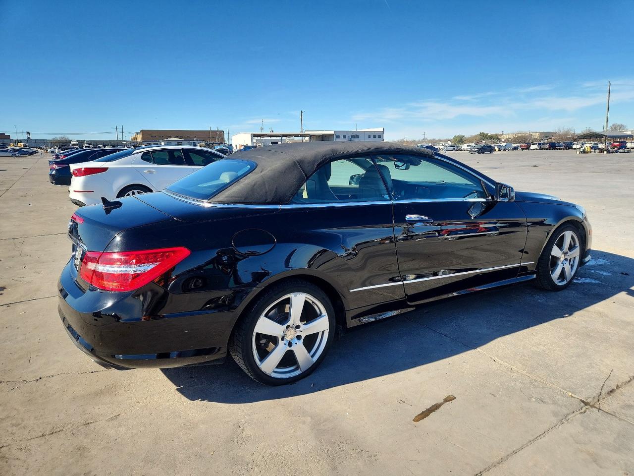 2011 MERCEDES-BENZ E 550 photo 9