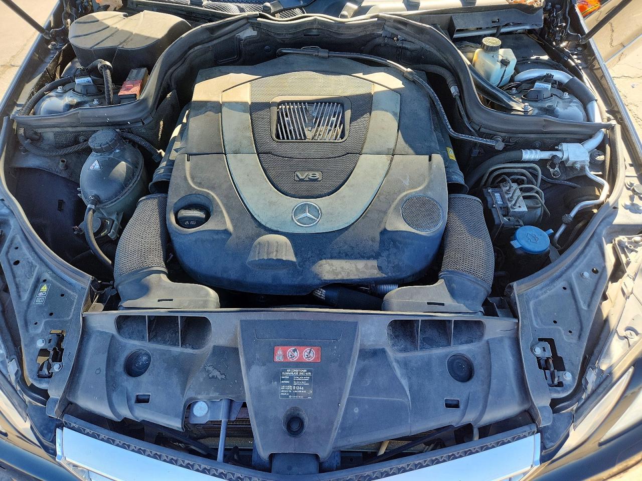 2011 MERCEDES-BENZ E 550 photo 41