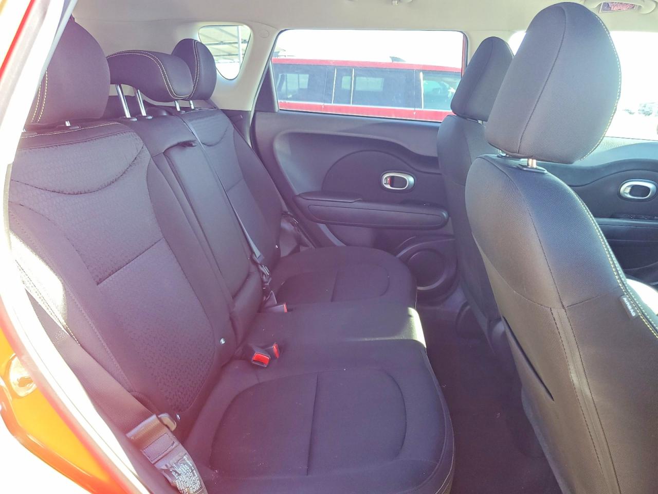 2016 KIA SOUL + photo 10