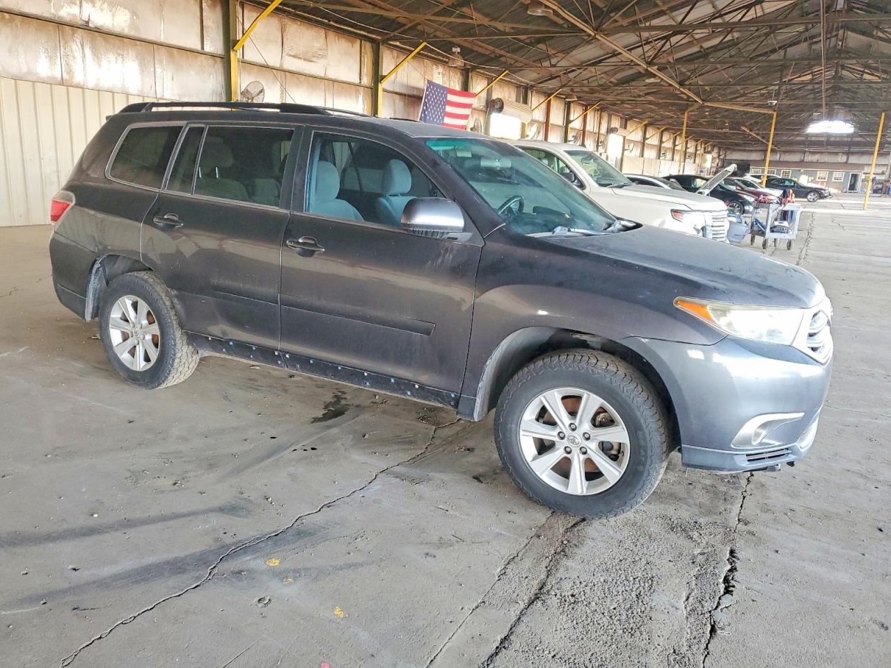 2012 TOYOTA HIGHLANDER BASE photo 4