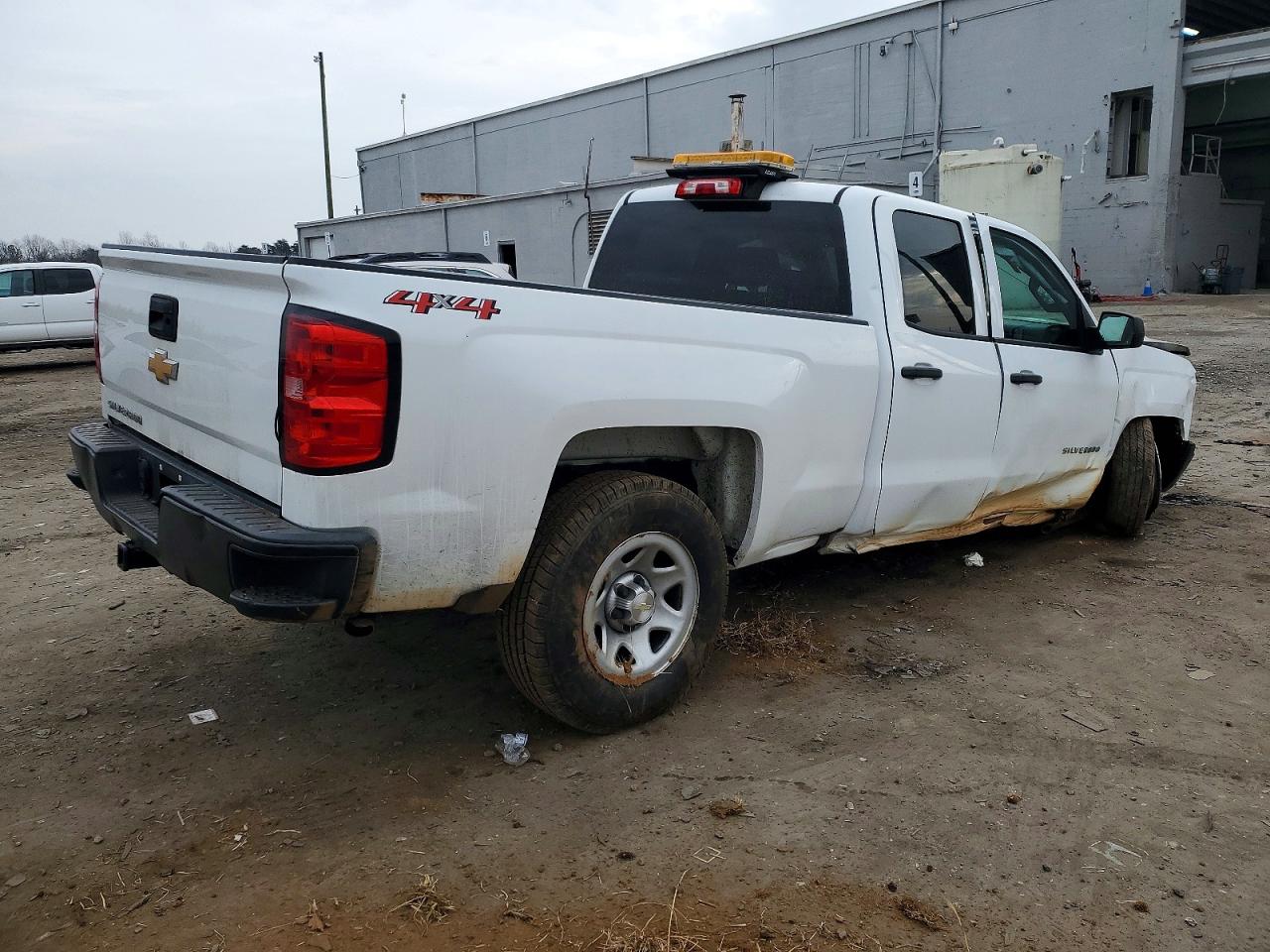 2018 CHEVROLET SILVERADO K1500 photo 5