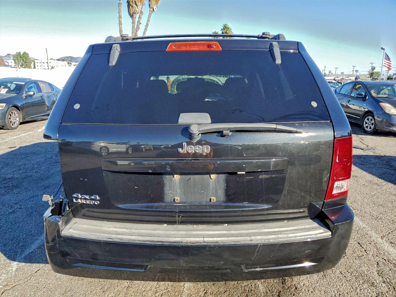 2010 JEEP GRAND CHEROKEE LAREDO photo 6