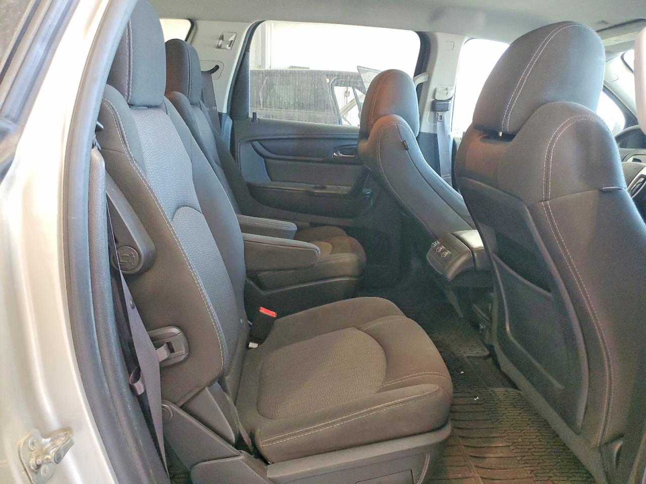 2014 CHEVROLET TRAVERSE LT photo 11
