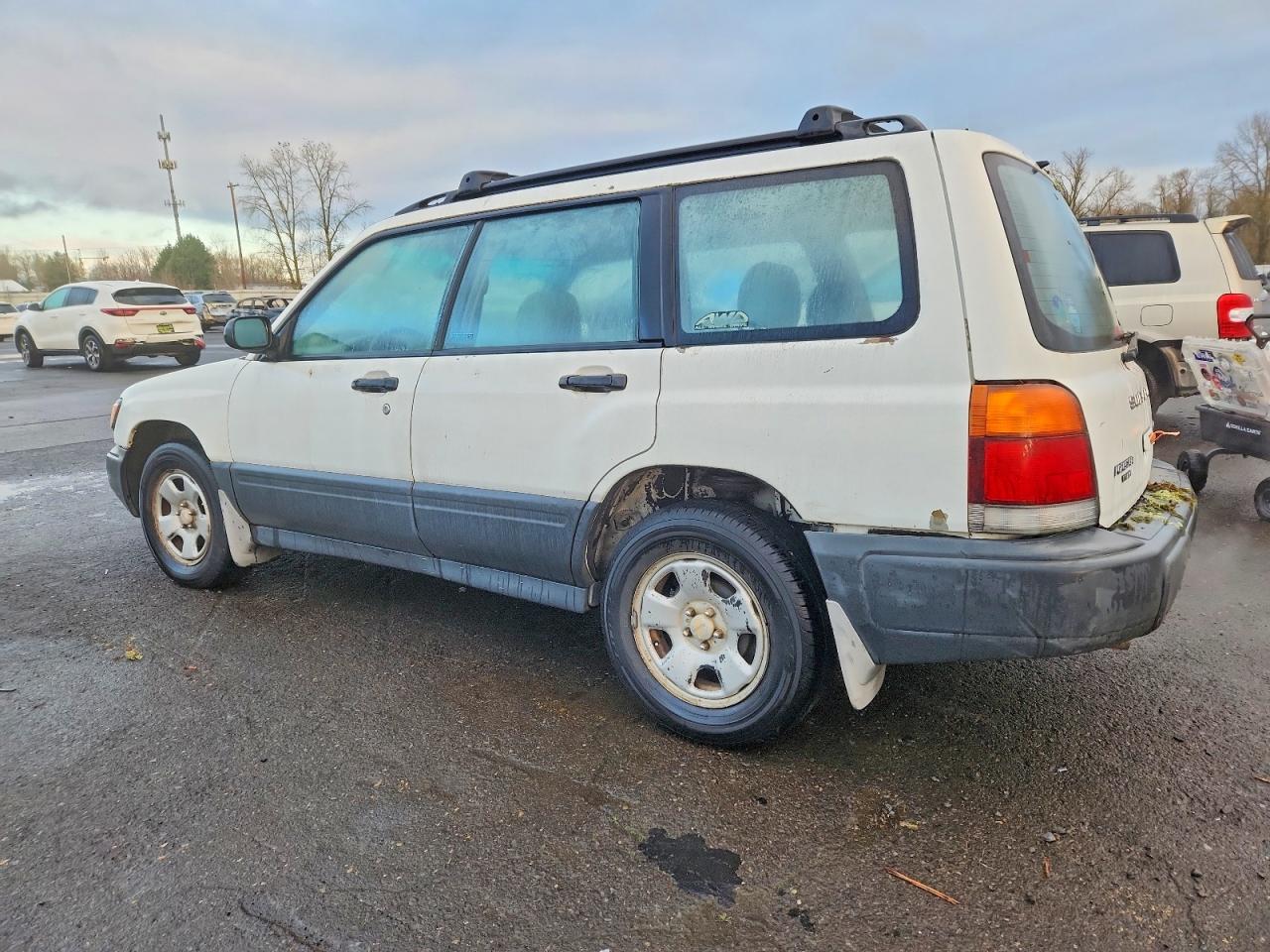 1998 SUBARU FORESTER L photo 2