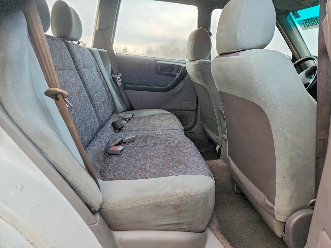 1998 SUBARU FORESTER L photo 10