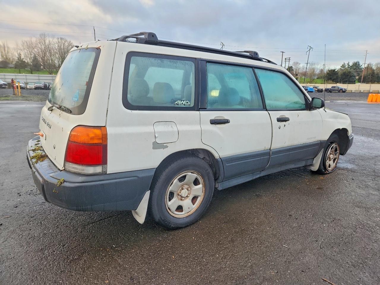 1998 SUBARU FORESTER L photo 3