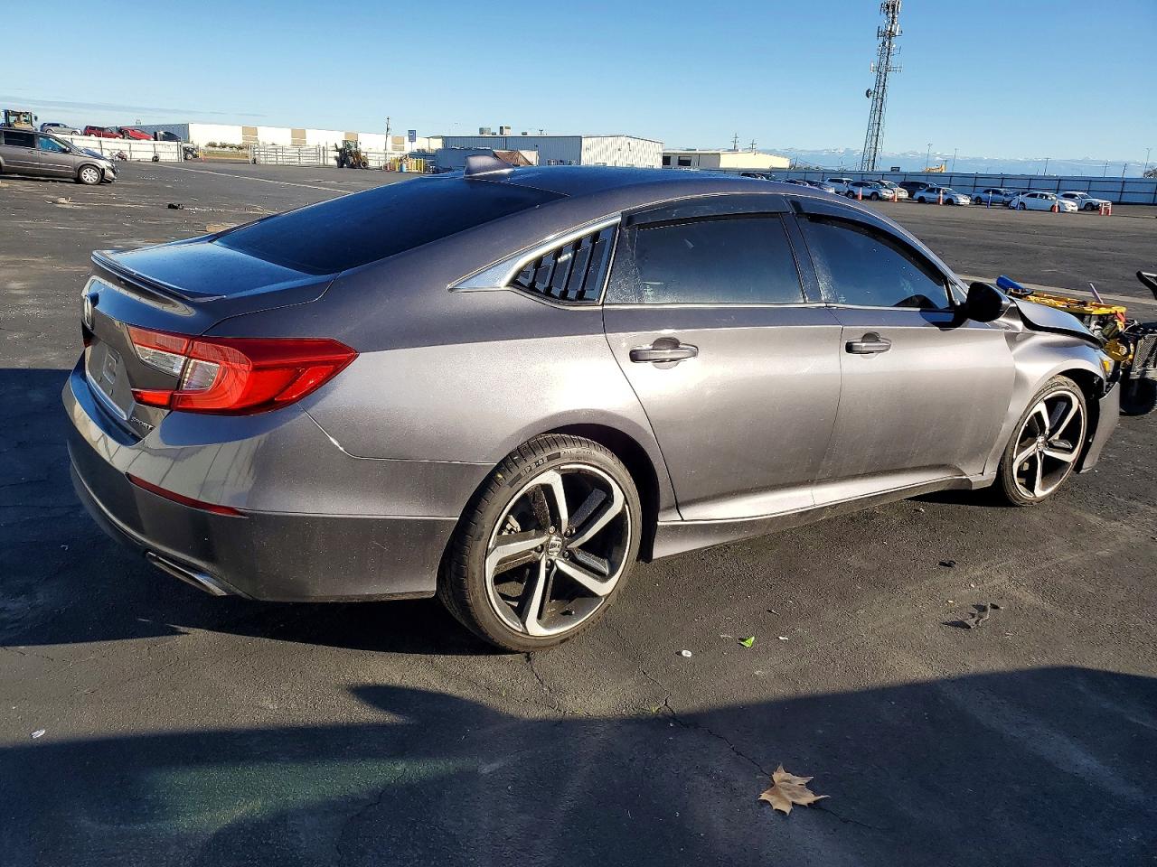 2018 HONDA ACCORD SPORT photo 5