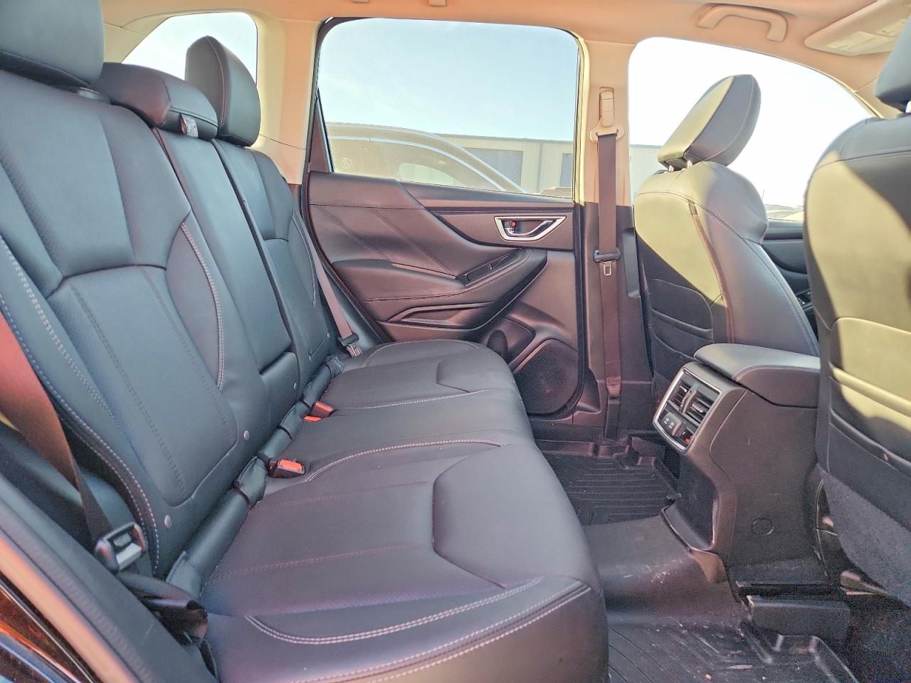 2019 SUBARU FORESTER LIMITED photo 11