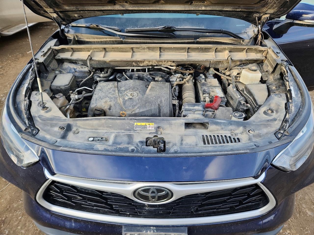 2020 TOYOTA HIGHLANDER XLE photo 12