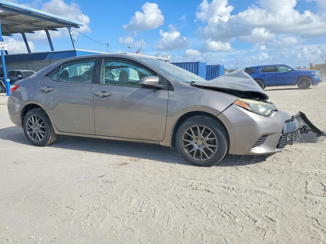 2016 TOYOTA COROLLA L photo 4