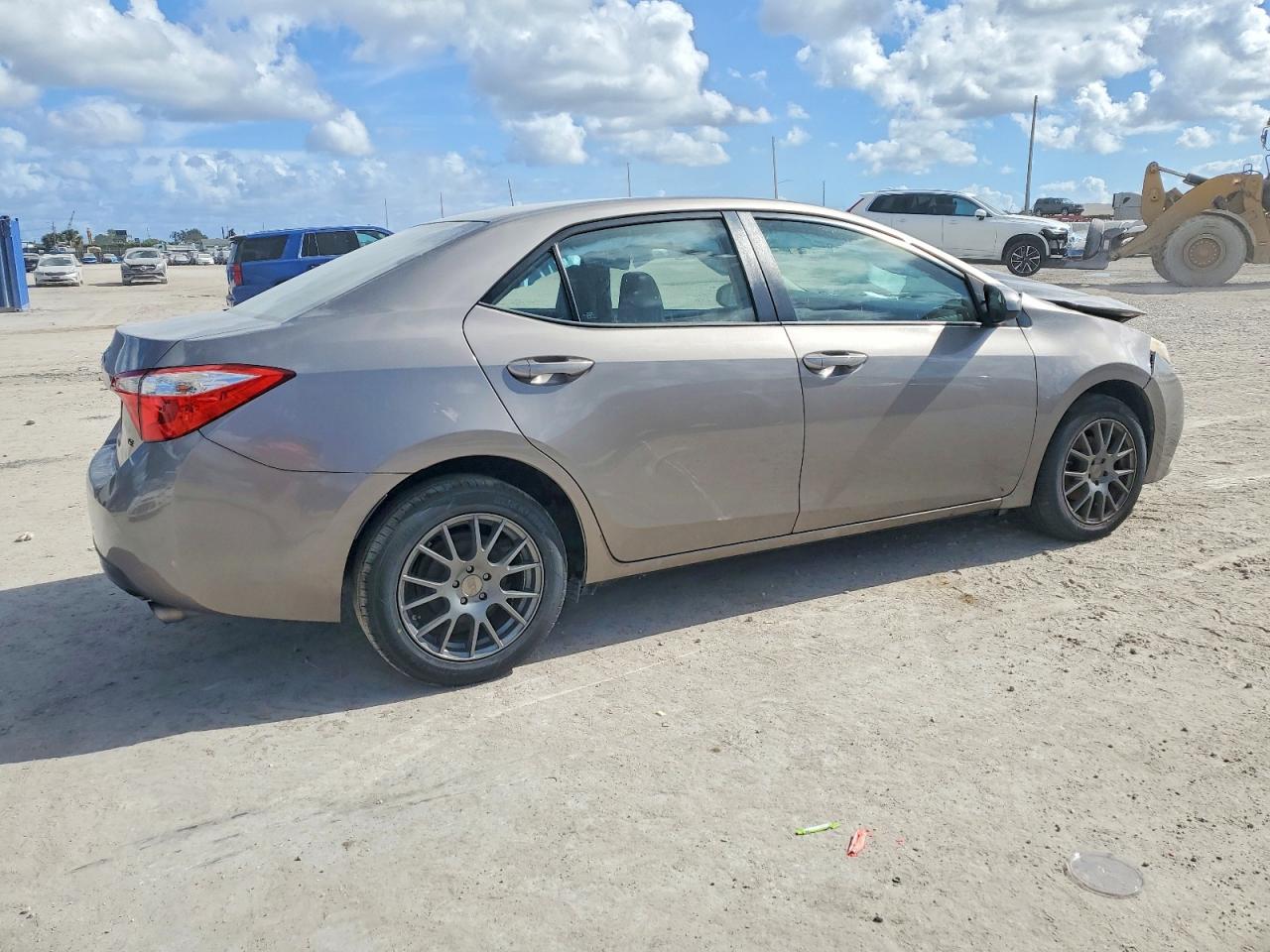 2016 TOYOTA COROLLA L photo 3