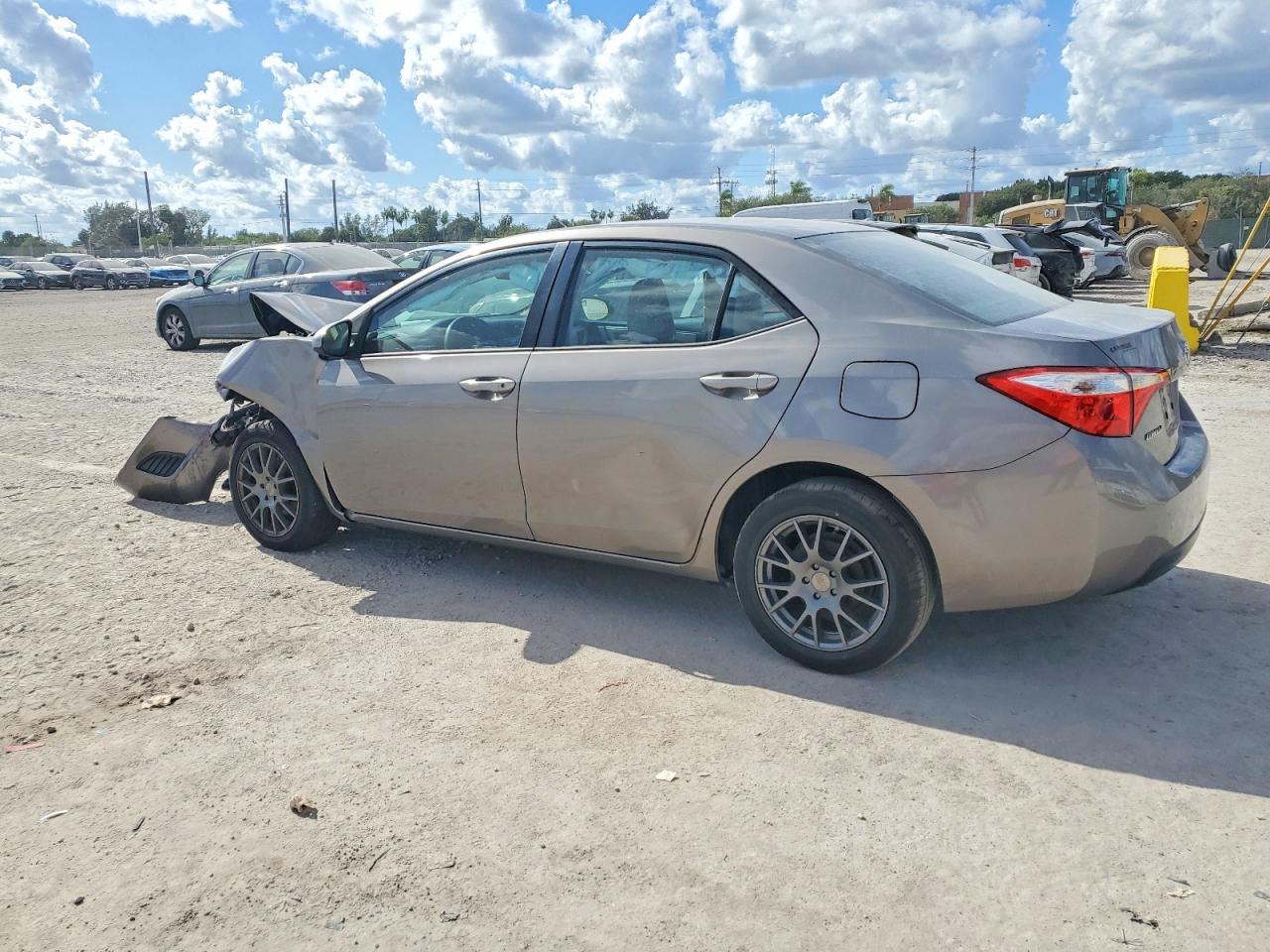 2016 TOYOTA COROLLA L photo 2