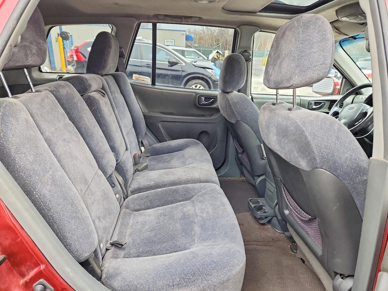 2004 HYUNDAI SANTA FE GLS photo 10
