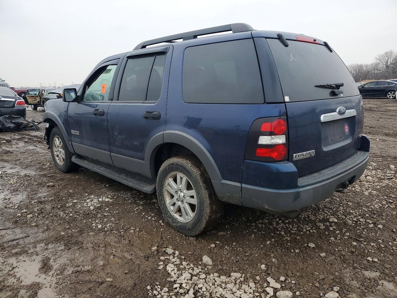 2006 FORD EXPLORER XLT photo 2
