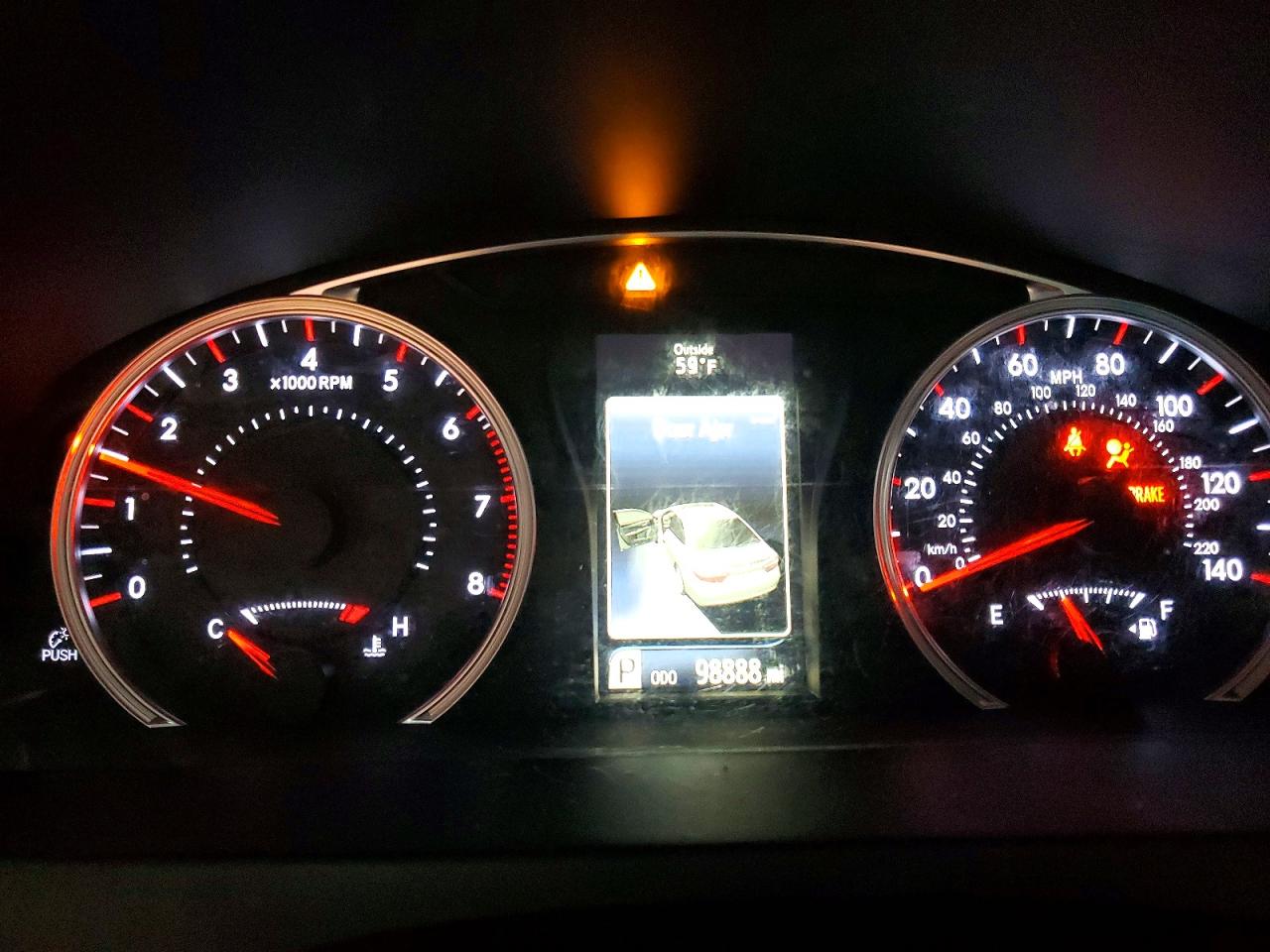 2017 TOYOTA CAMRY LE photo 9