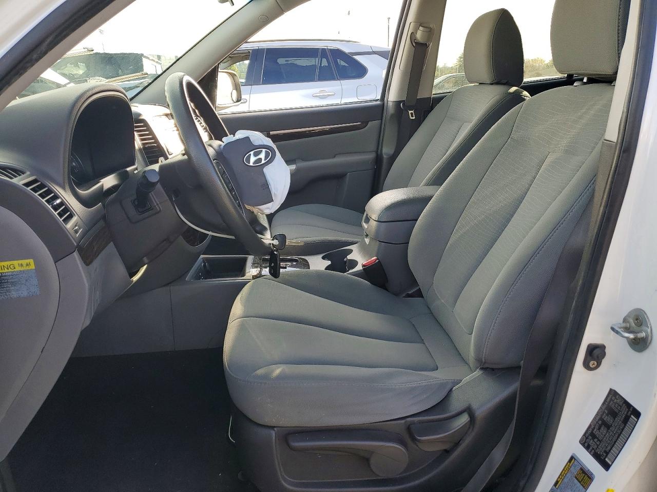 2010 HYUNDAI SANTA FE GLS photo 7
