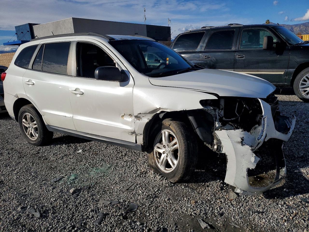 2010 HYUNDAI SANTA FE GLS photo 4