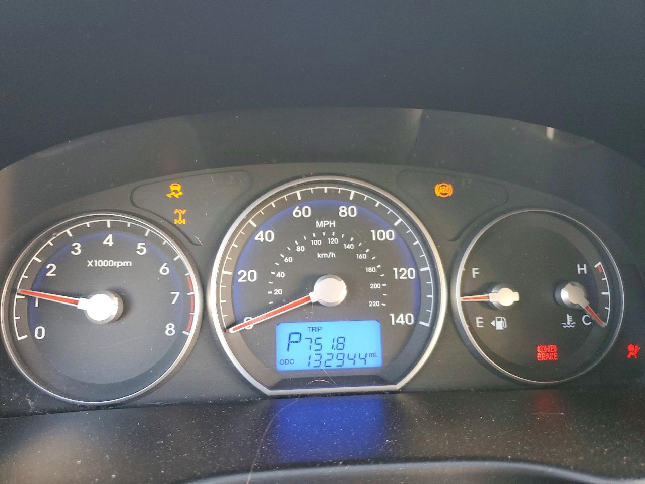 2010 HYUNDAI SANTA FE GLS photo 9