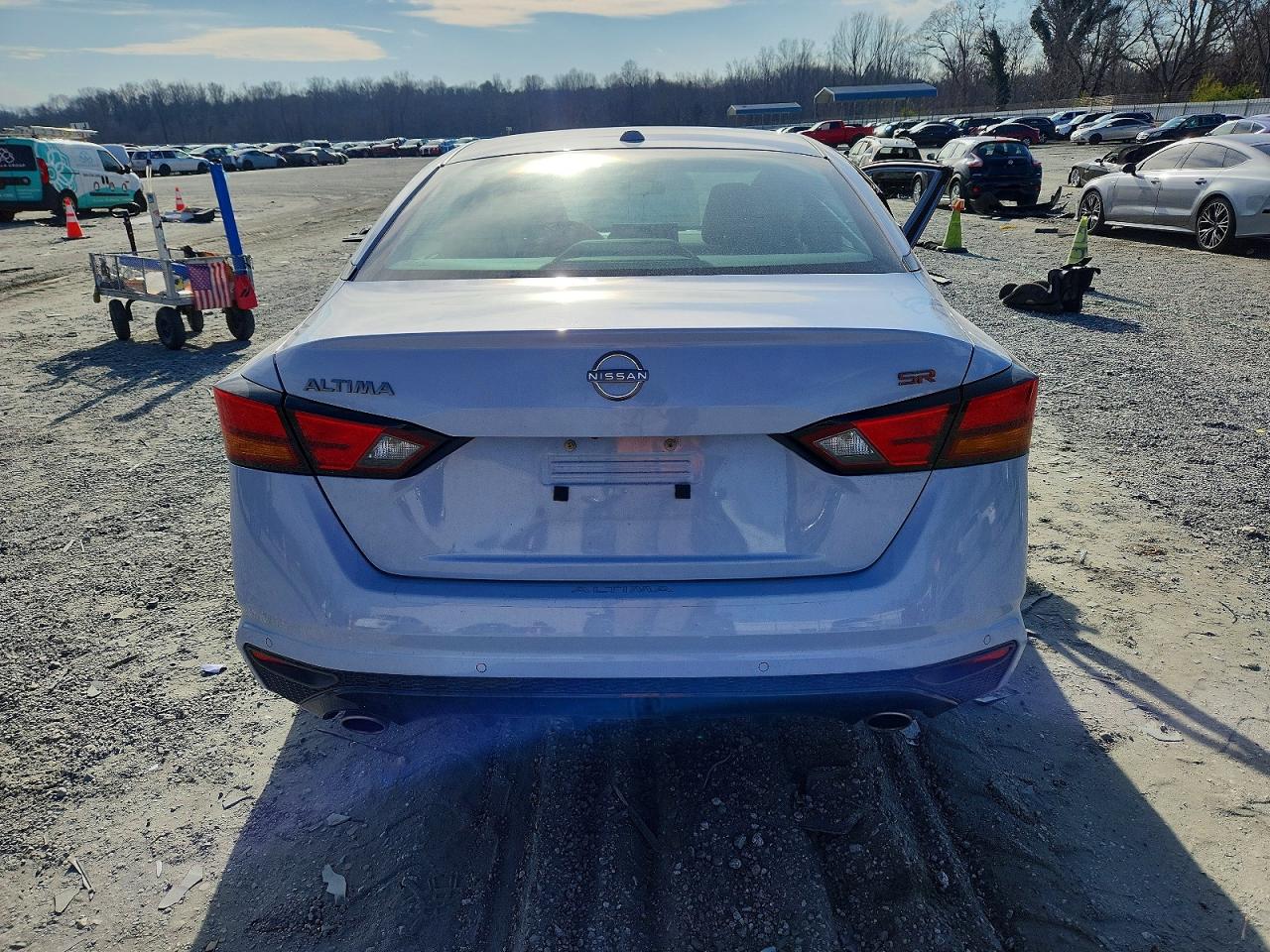 2024 NISSAN ALTIMA SR photo 6