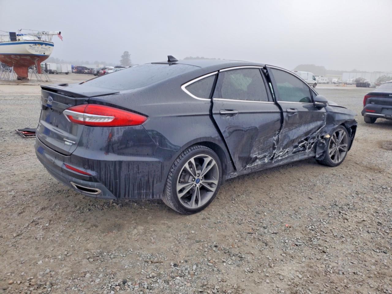2020 FORD FUSION TITANIUM photo 3