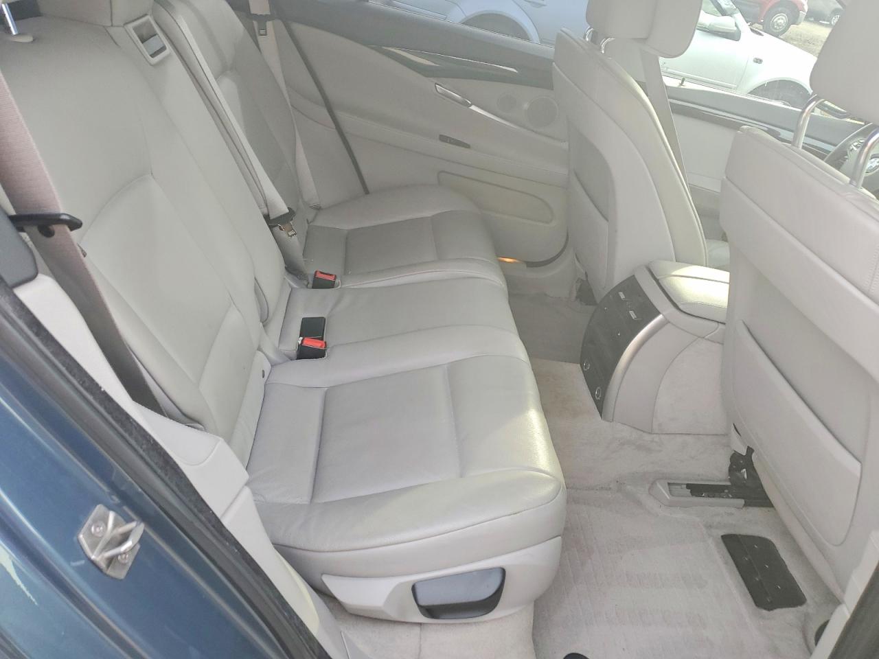 2013 BMW 535 IGT photo 10