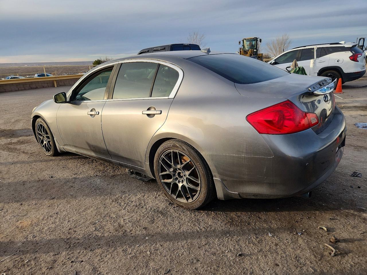 2013 INFINITI G37 BASE photo 2