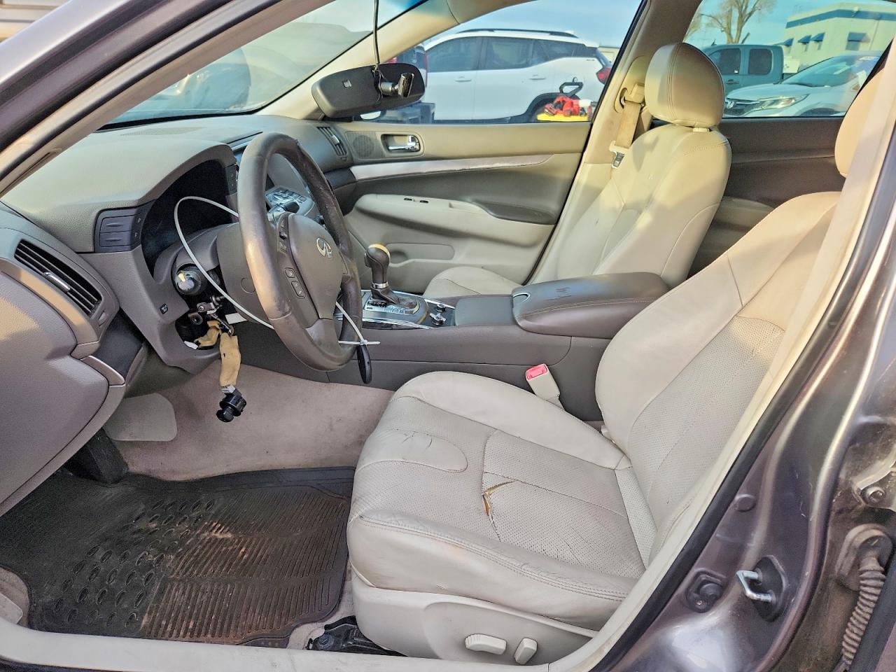 2013 INFINITI G37 BASE photo 7