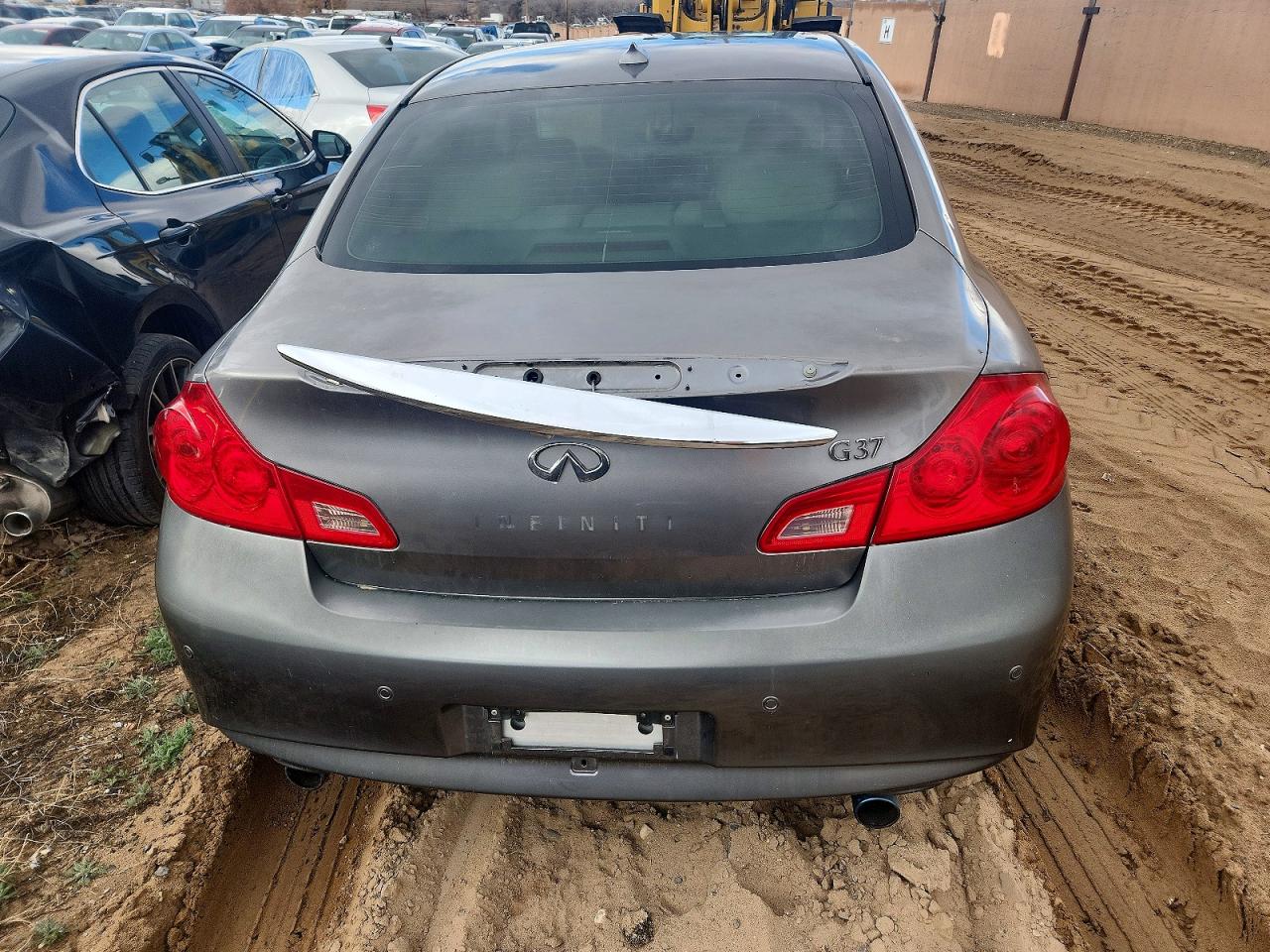 2013 INFINITI G37 BASE photo 6