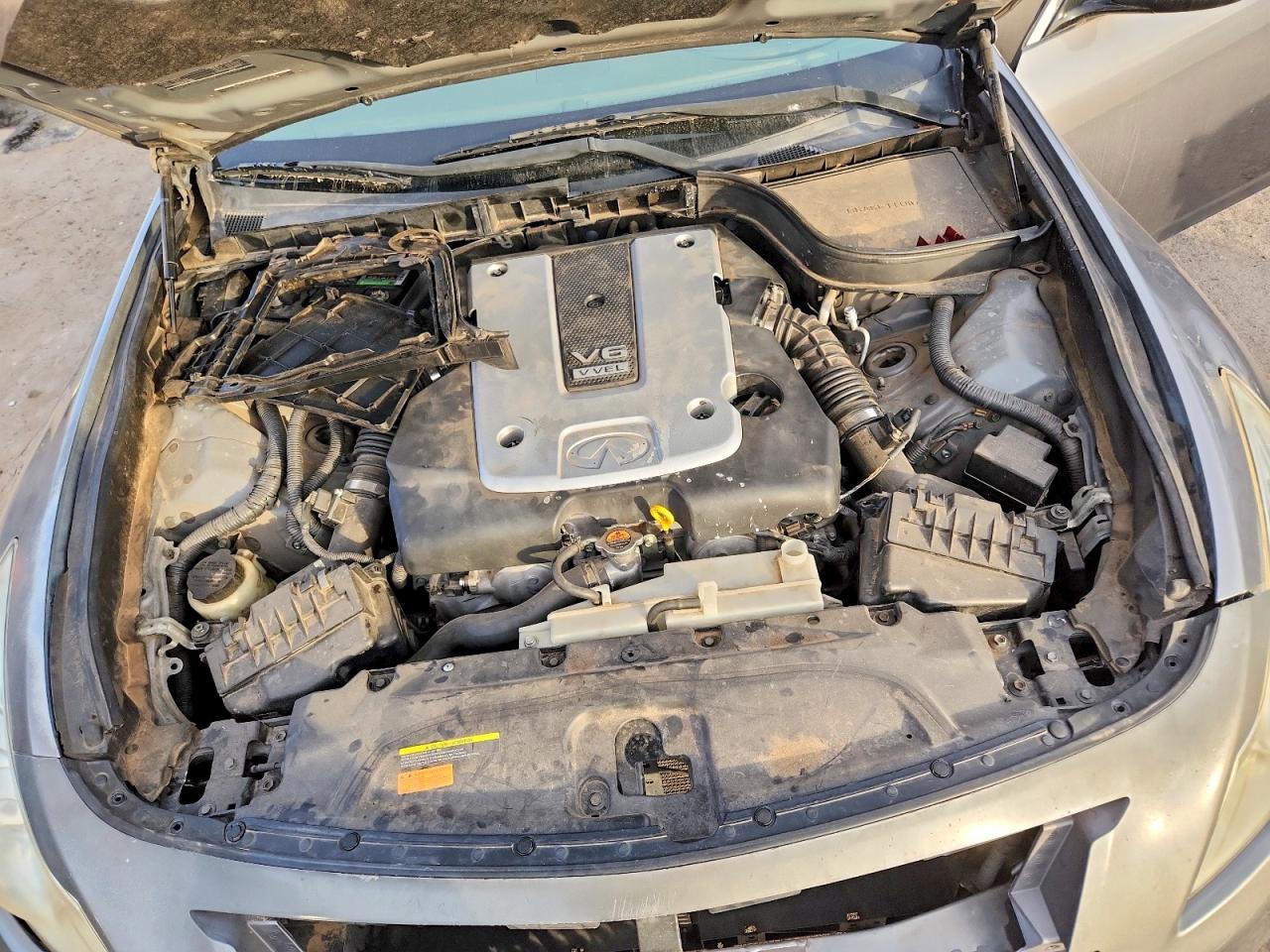 2013 INFINITI G37 BASE photo 11