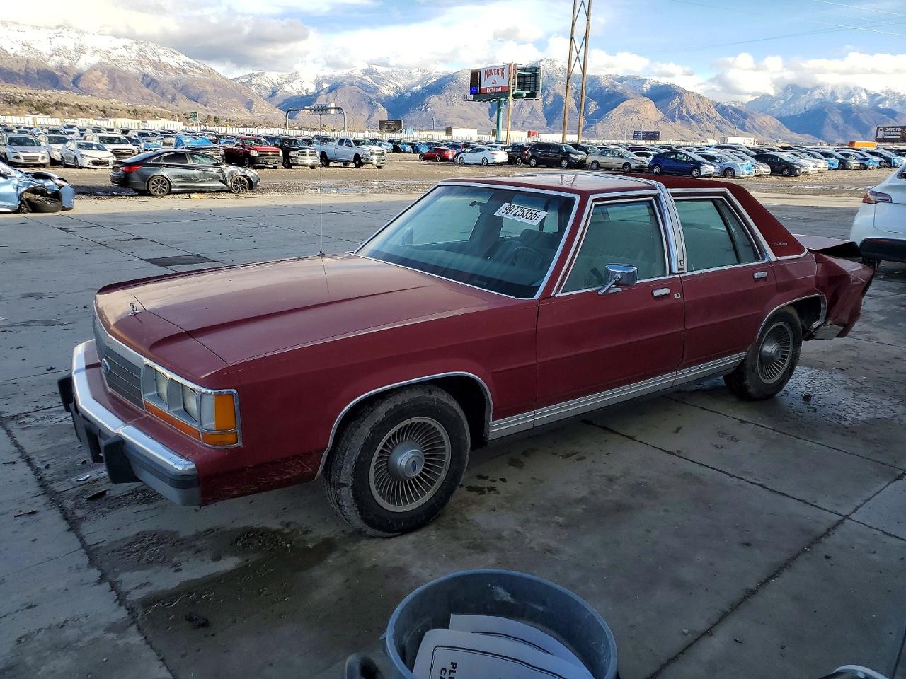 1990 FORD CROWN VICTORIA