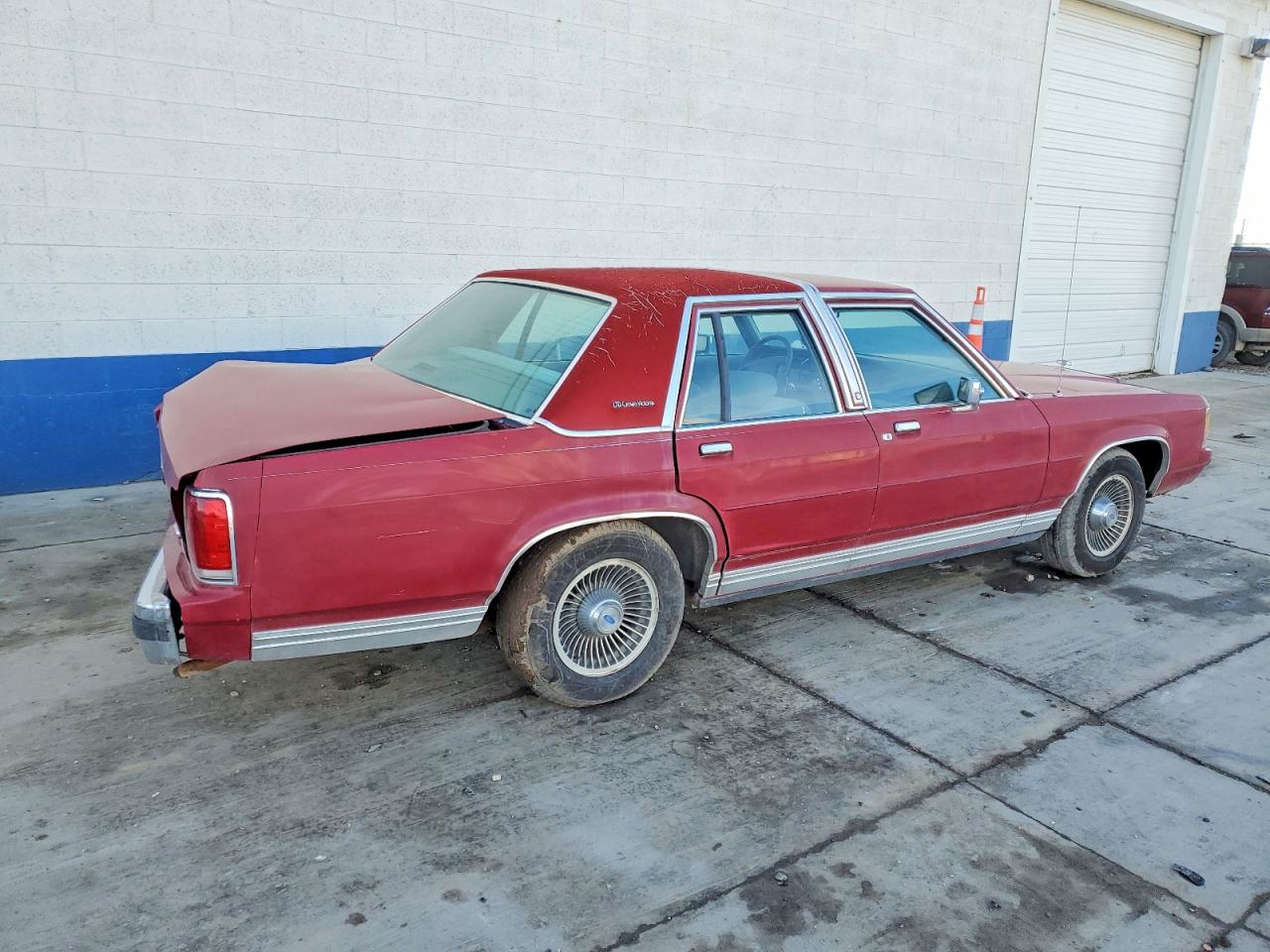 1990 FORD CROWN VICTORIA LX photo 3