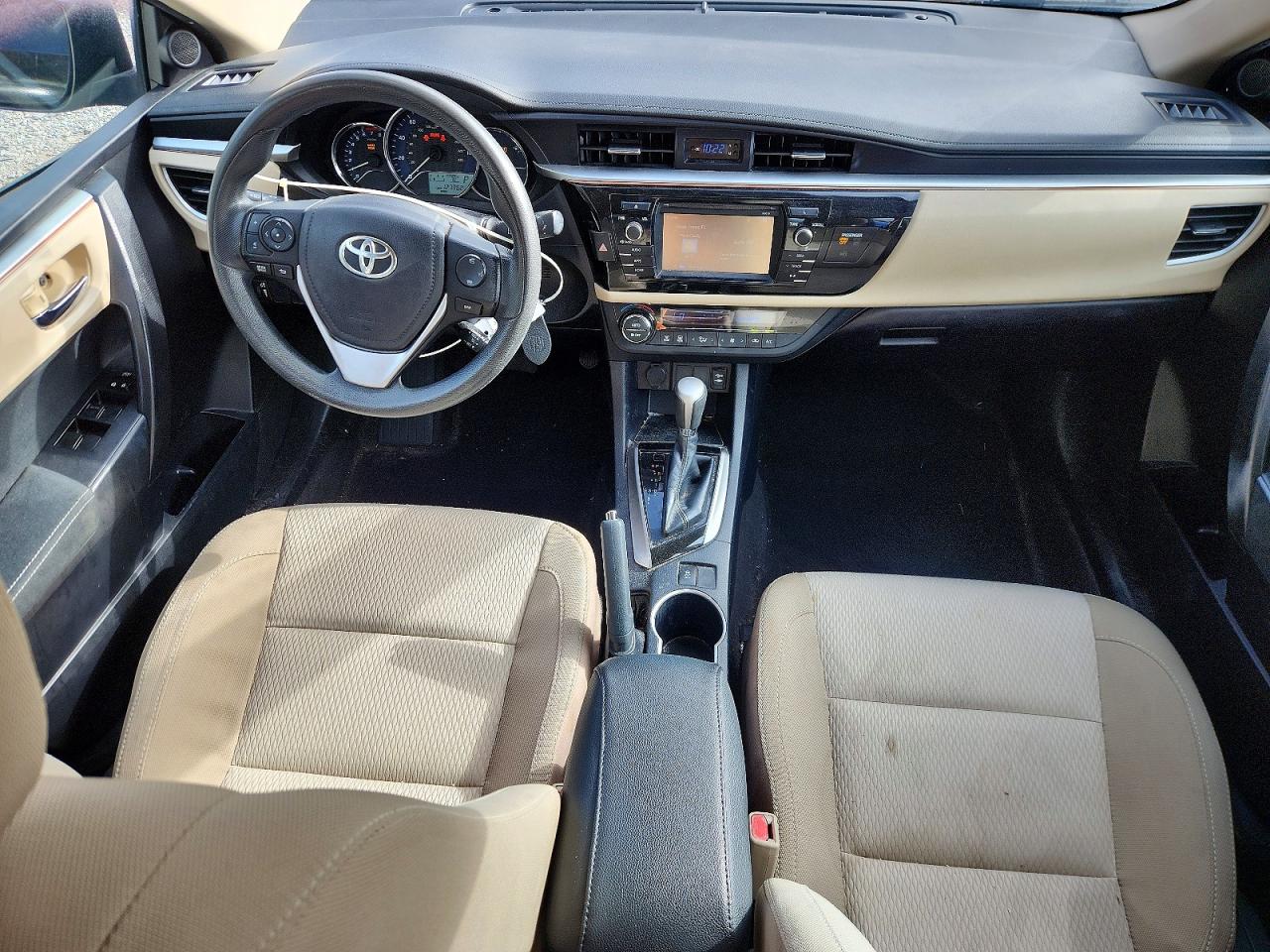 2016 TOYOTA COROLLA L photo 8