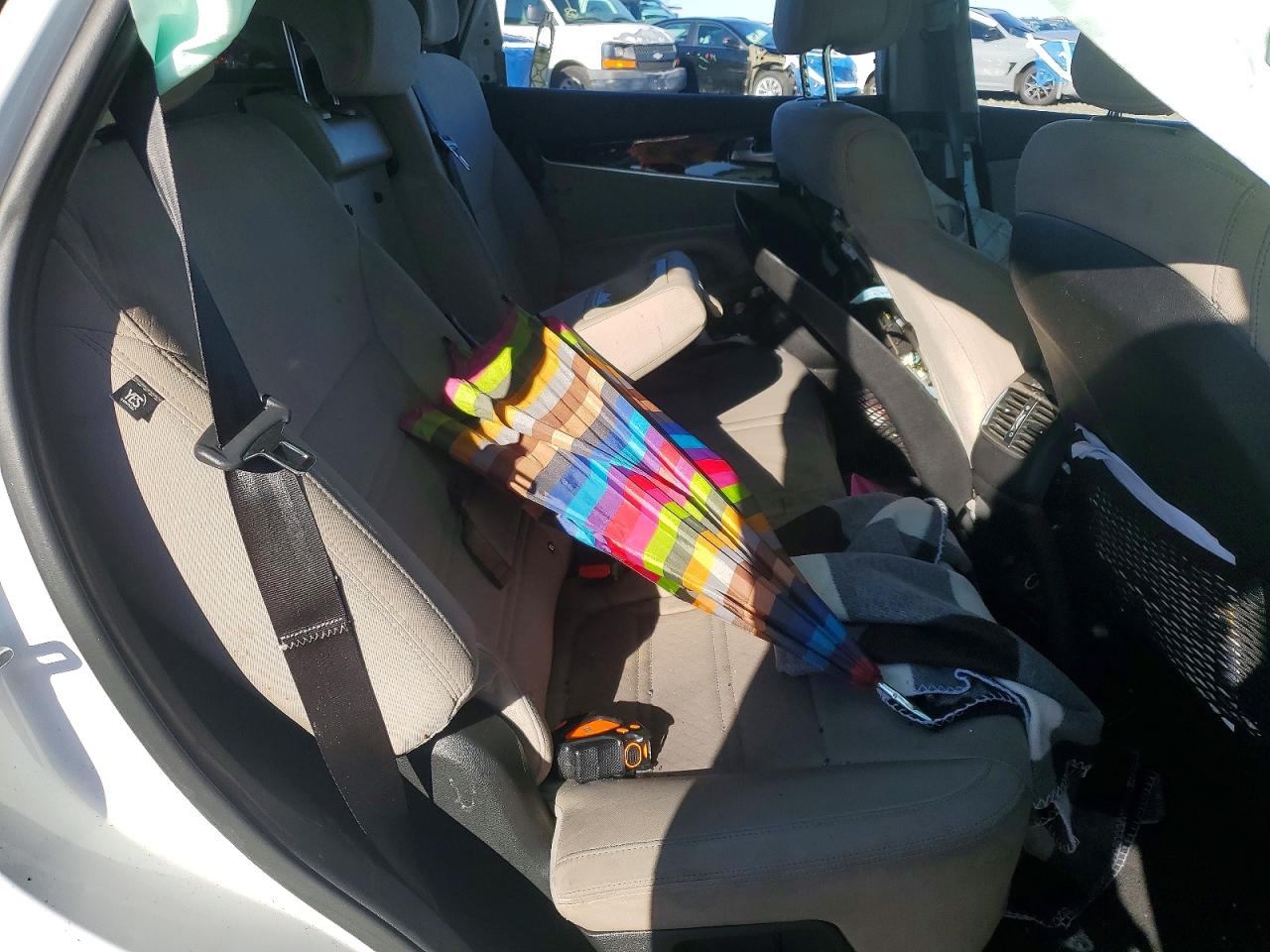 2016 KIA SORENTO LX photo 11
