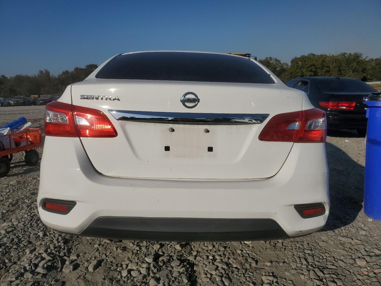 2016 NISSAN SENTRA S photo 6