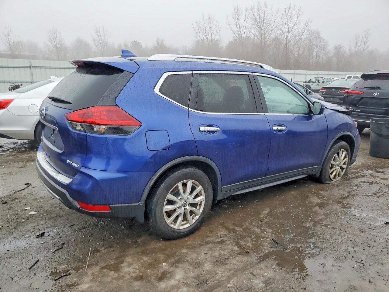 2018 NISSAN ROGUE S photo 3