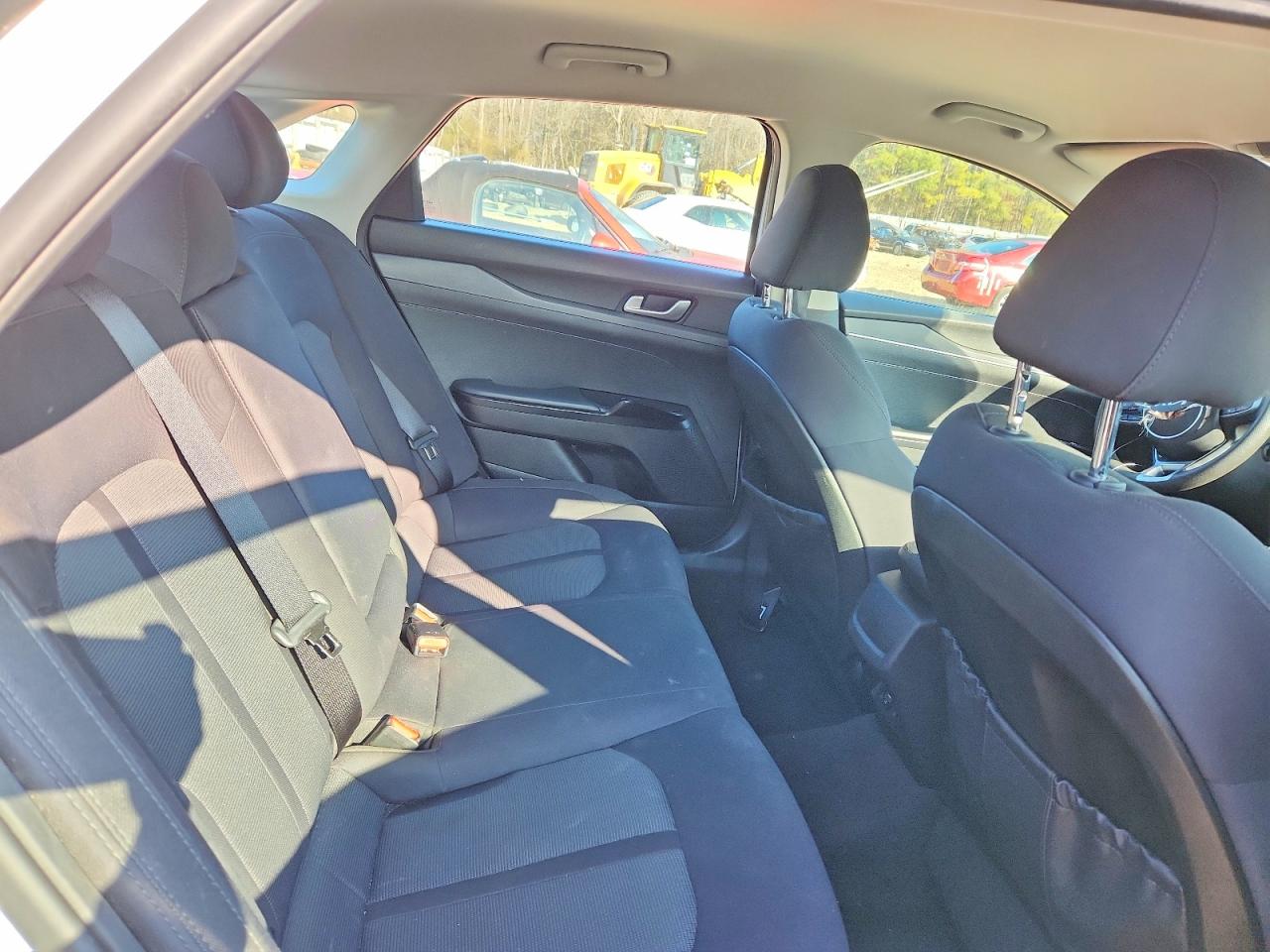 2023 KIA K5 LXS photo 19
