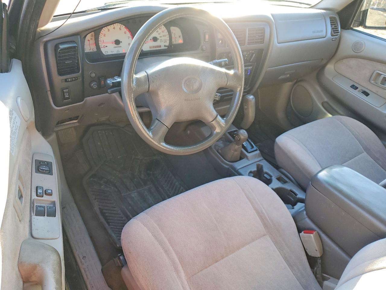 2003 TOYOTA TACOMA XTRACAB photo 8