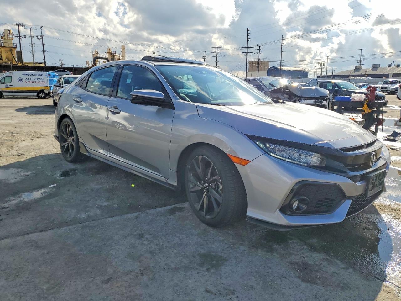 2017 HONDA CIVIC SPORT TOURING photo 4