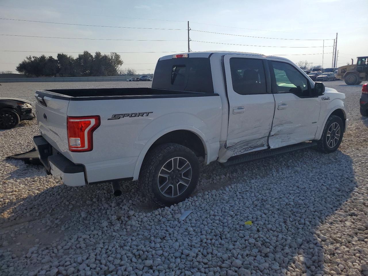 2017 FORD F150 SUPERCREW photo 3