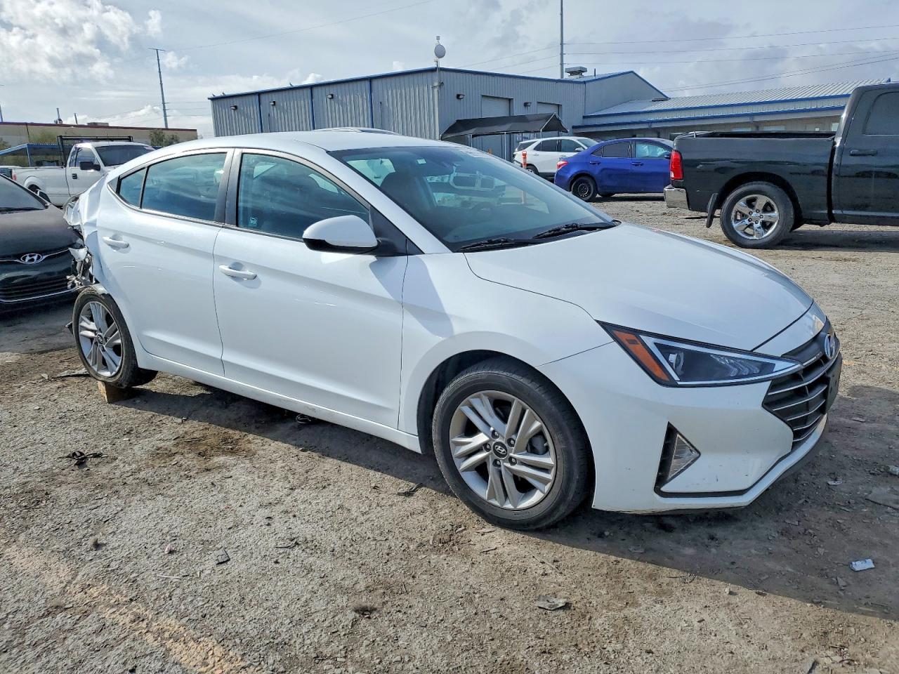 2020 HYUNDAI ELANTRA SEL photo 4