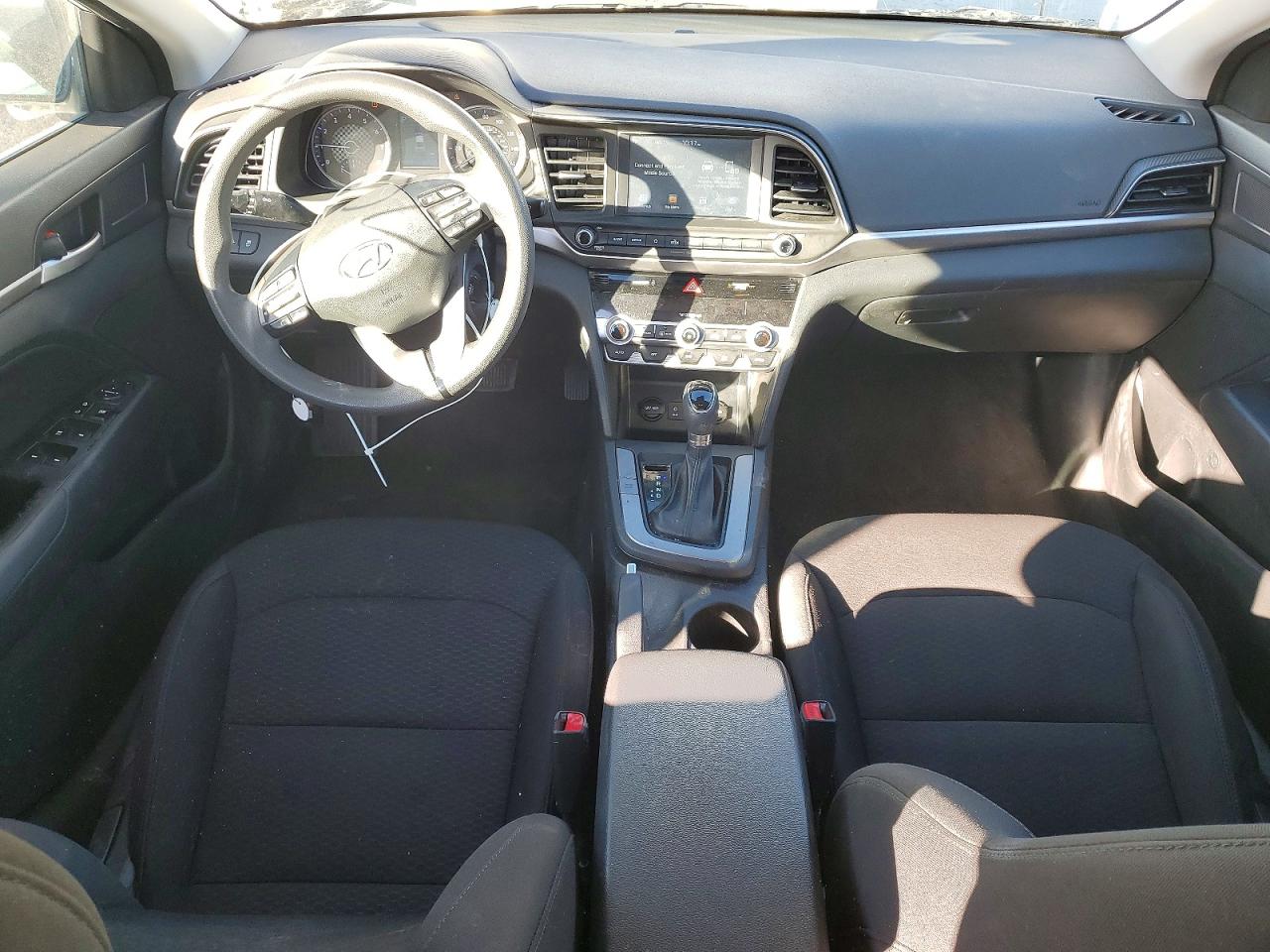 2020 HYUNDAI ELANTRA SEL photo 8