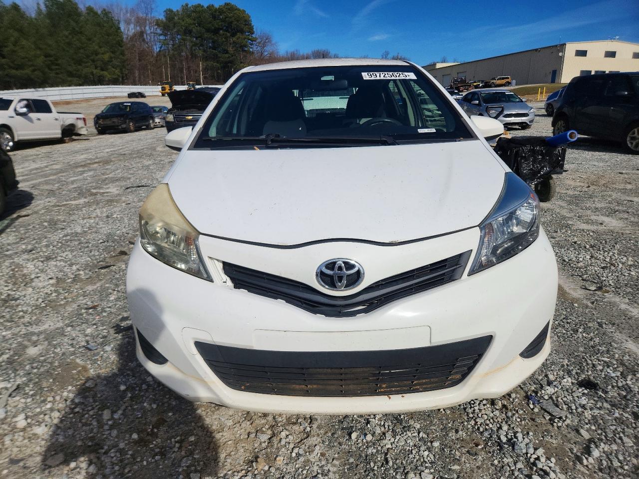 2012 TOYOTA YARIS photo 5