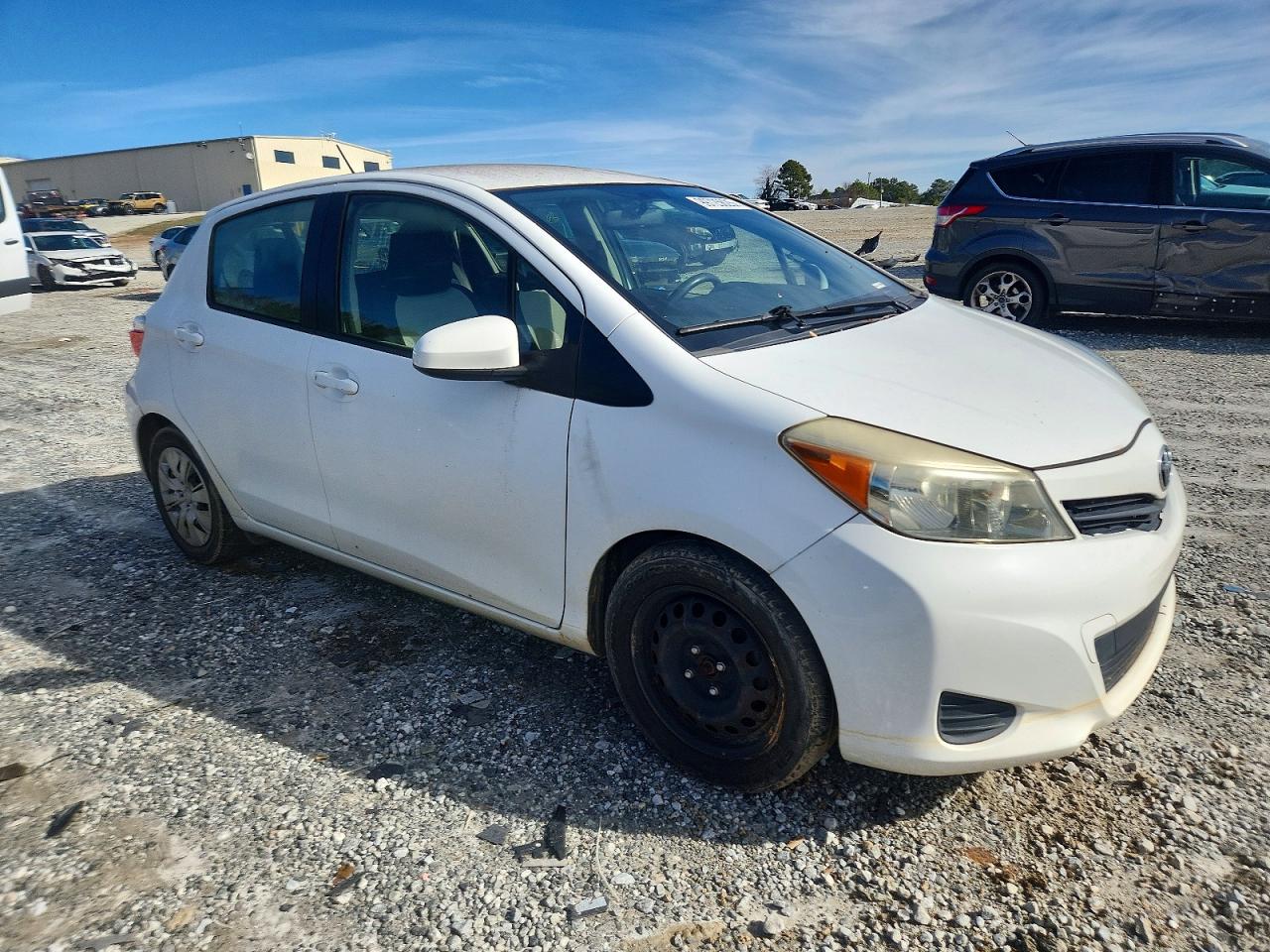 2012 TOYOTA YARIS photo 4