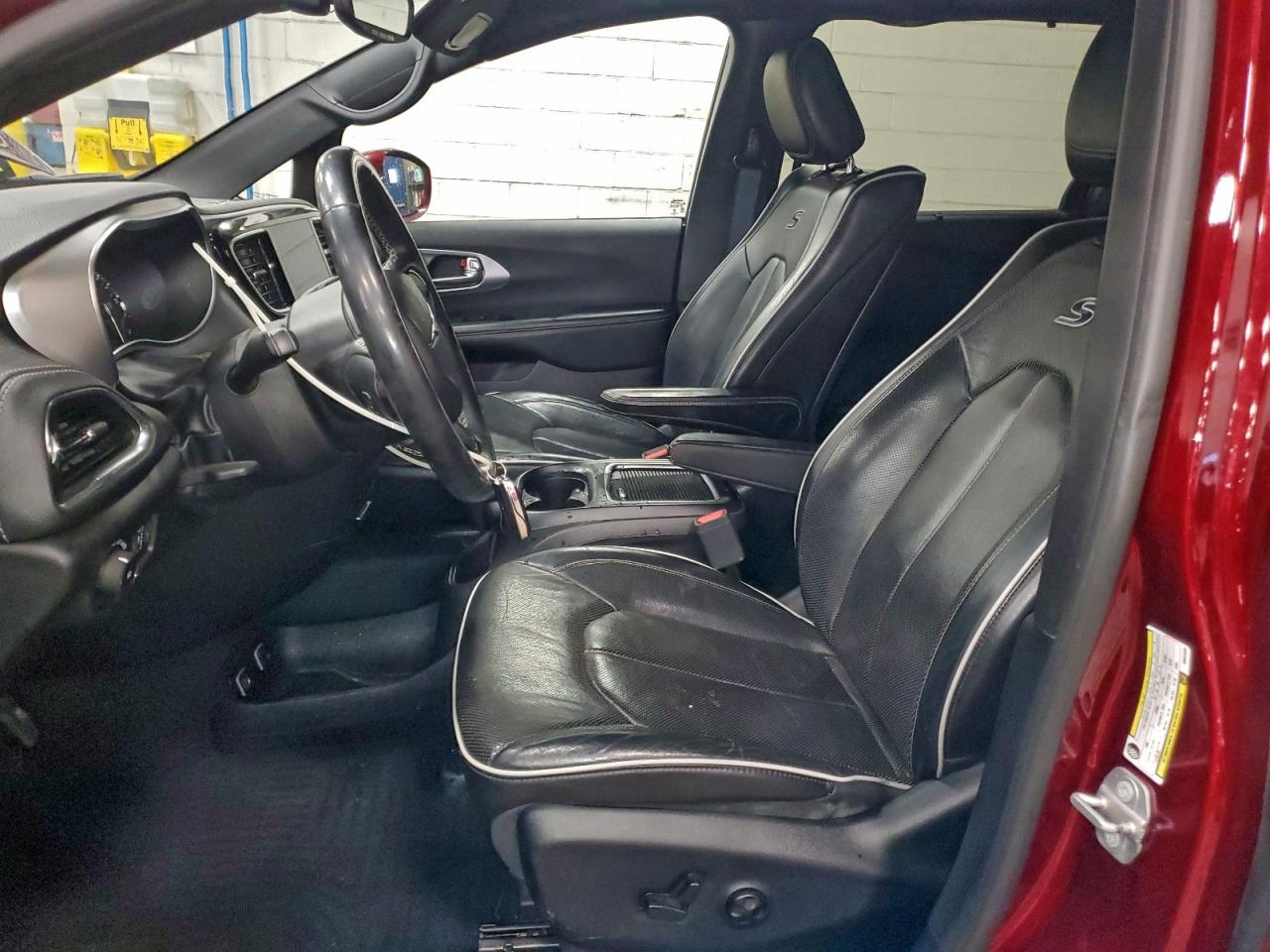 2019 CHRYSLER PACIFICA LIMITED photo 7